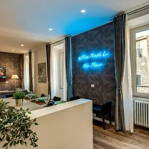 Apartment Lovely - Historic Center, Rome